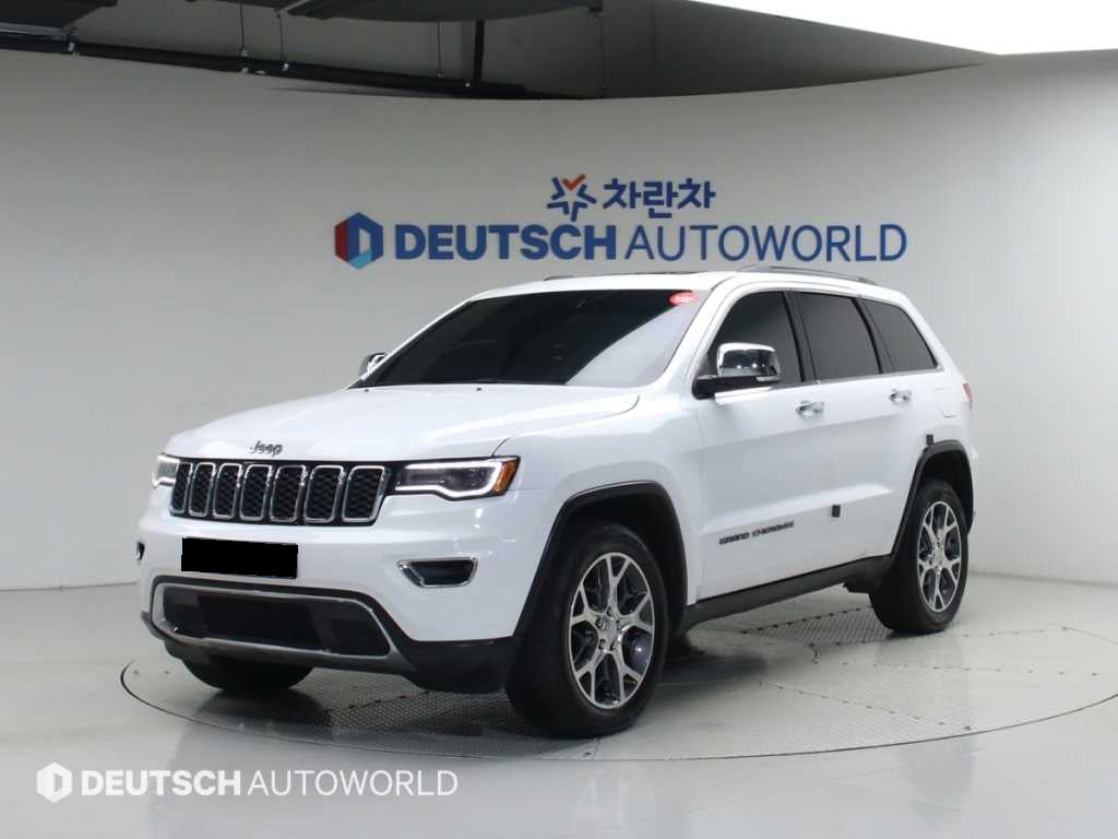 Jeep Cherokee — photo 01