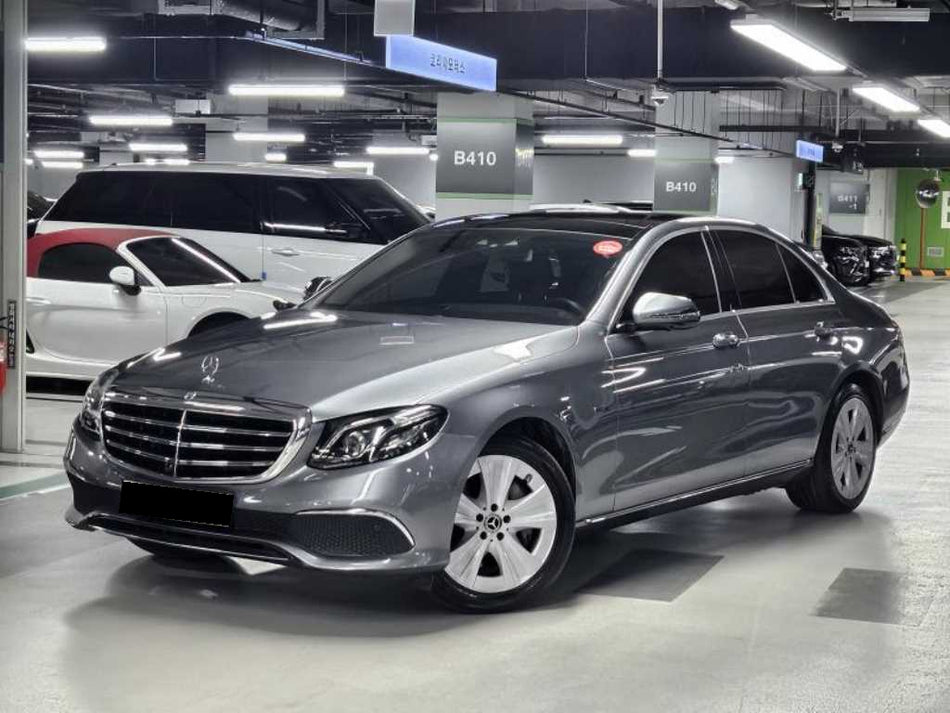Mercedes-Benz E-Class — photo 02