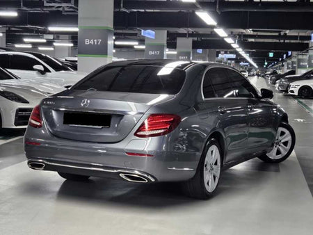 Mercedes-Benz E-Class — photo 04