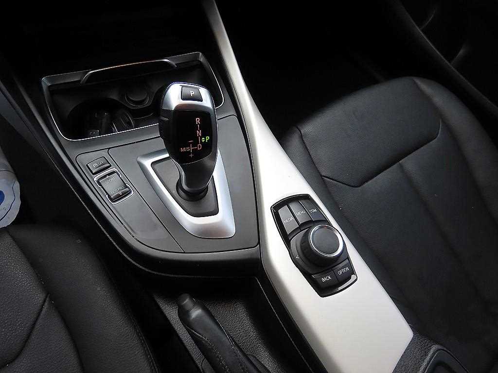 BMW 1-Series — photo 10