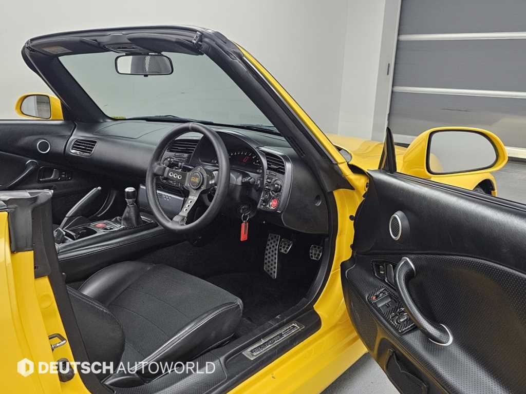 Honda S2000 — photo 12