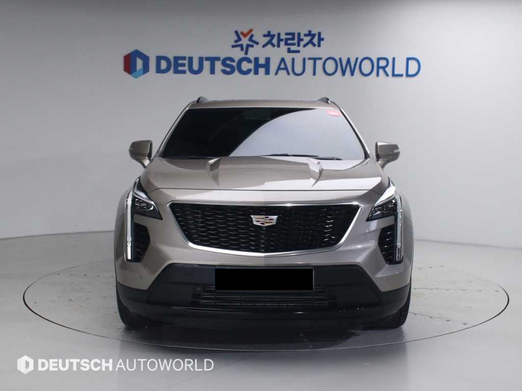 Cadillac XT4 — photo 03