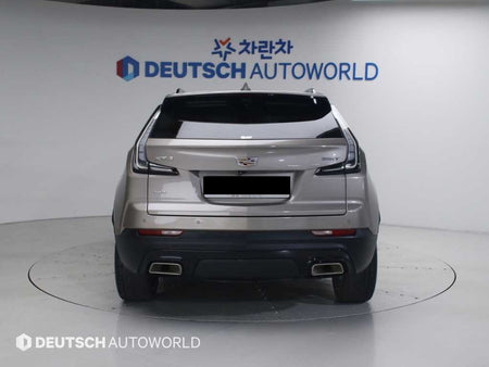 Cadillac XT4 — photo 04