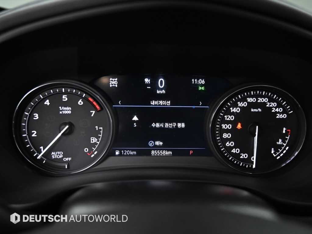 Cadillac XT4 — photo 08