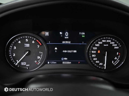 Cadillac XT4 — photo 08
