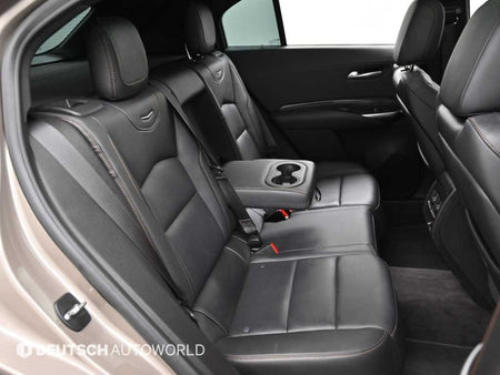 Cadillac XT4 — photo 12