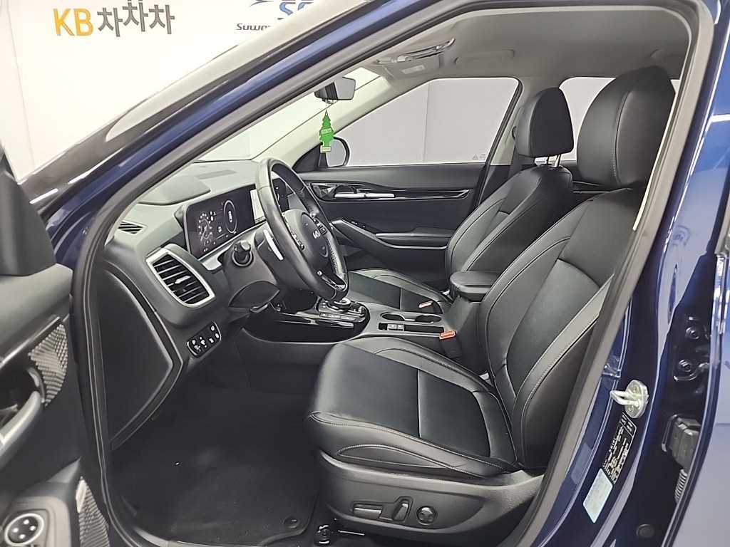 Kia Seltos — photo 11