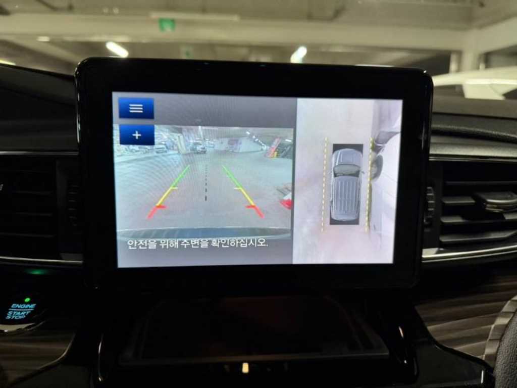 Ford Explorer — photo 11