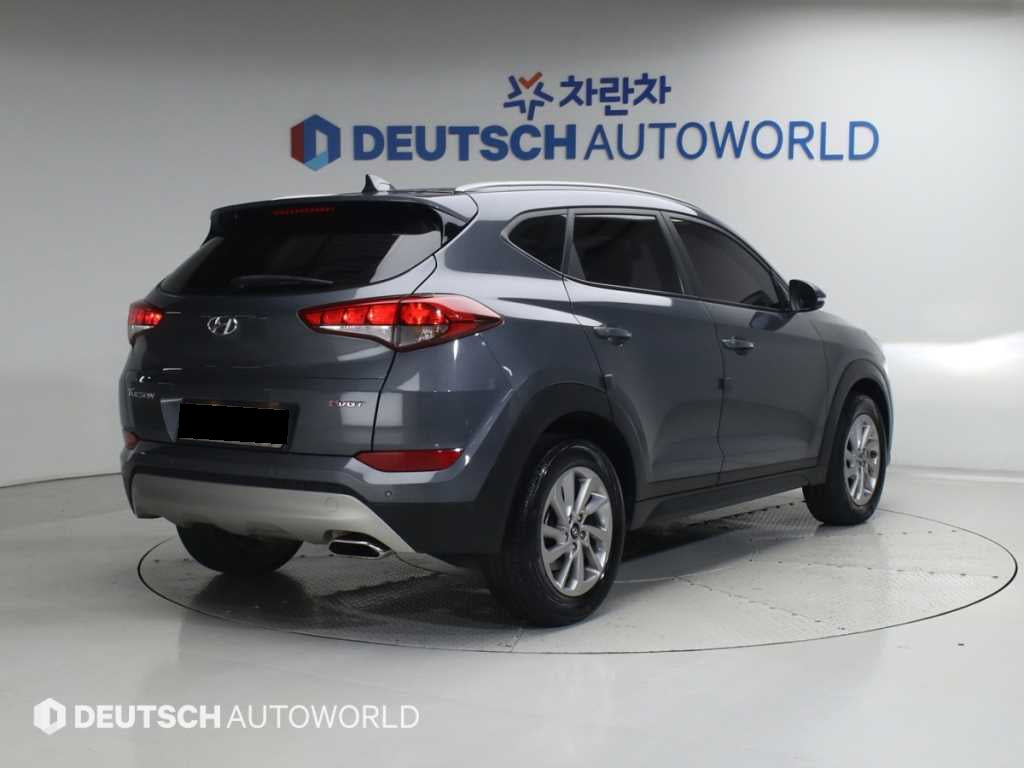 Hyundai Tucson — photo 02