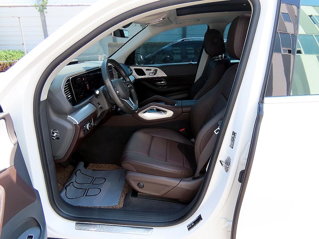 Mercedes-Benz GLE-Class — photo 05