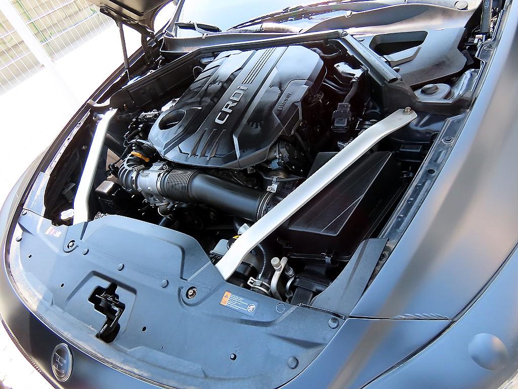 Kia Stinger — photo 19