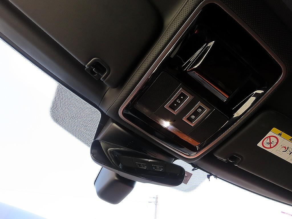 Land Rover Range Rover — photo 14