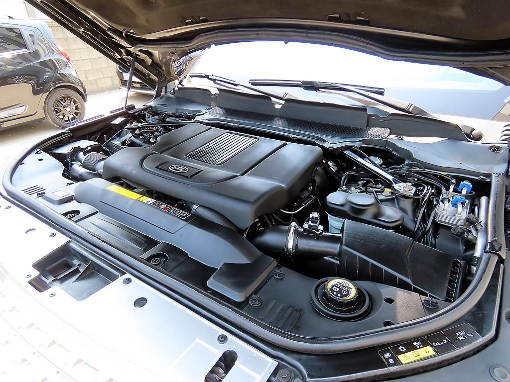 Land Rover Range Rover — photo 19