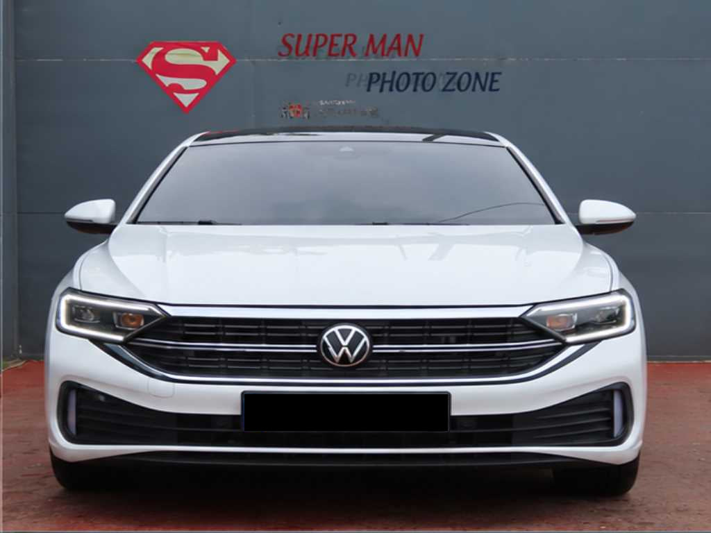 Volkswagen Jetta — photo 01