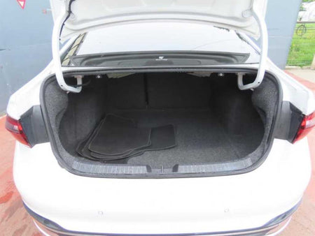 Volkswagen Jetta — photo 05