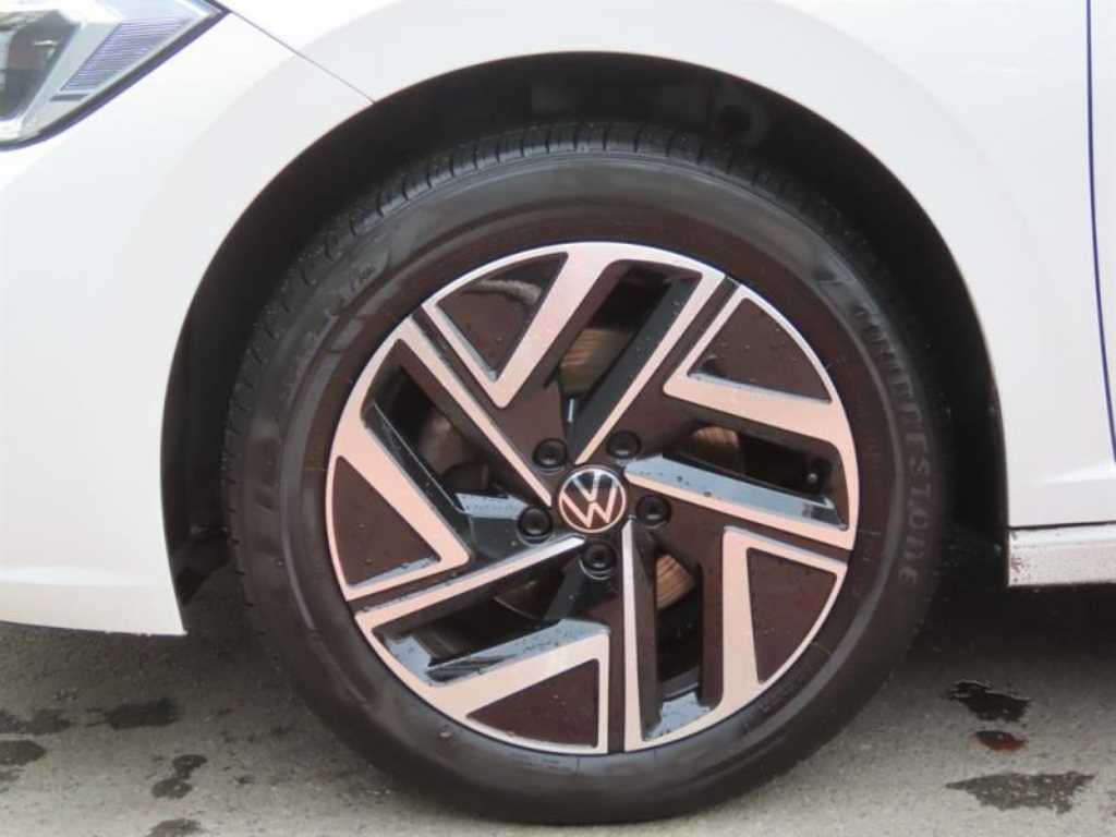 Volkswagen Jetta — photo 20