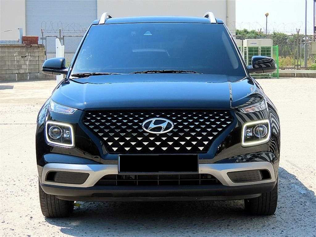 Hyundai Venue — photo 01