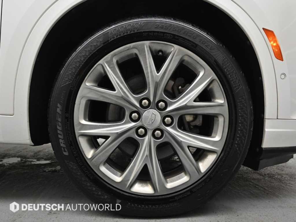 Cadillac XT6 — photo 05