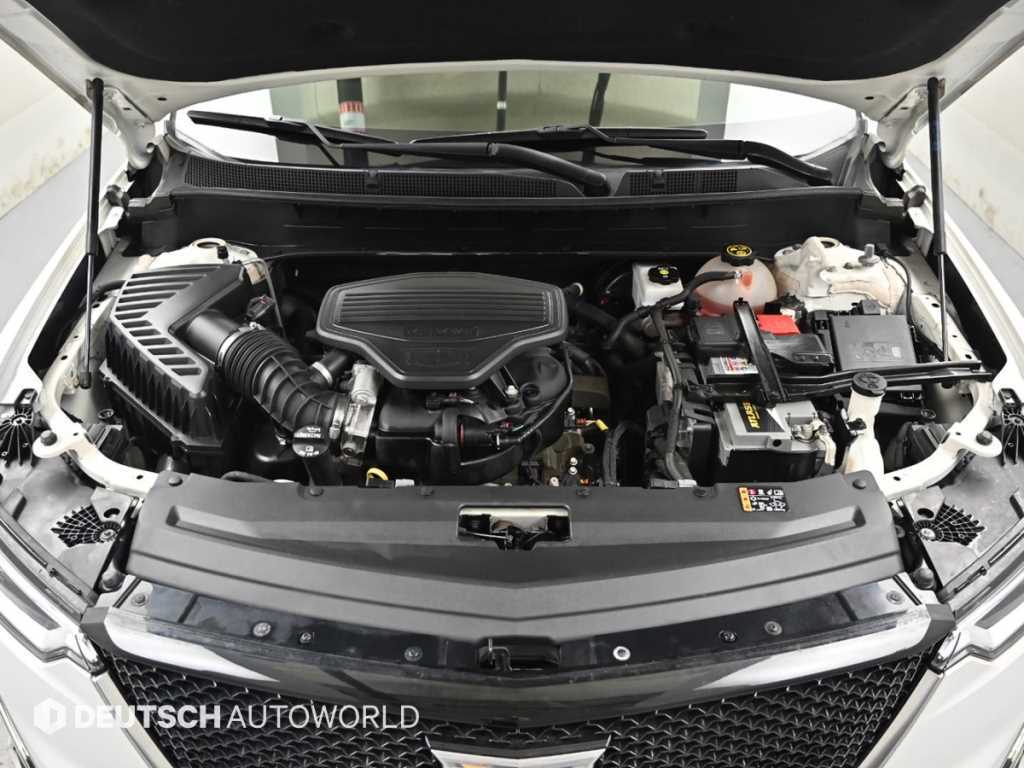 Cadillac XT6 — photo 06