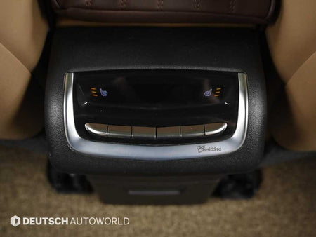 Cadillac XT6 — photo 16