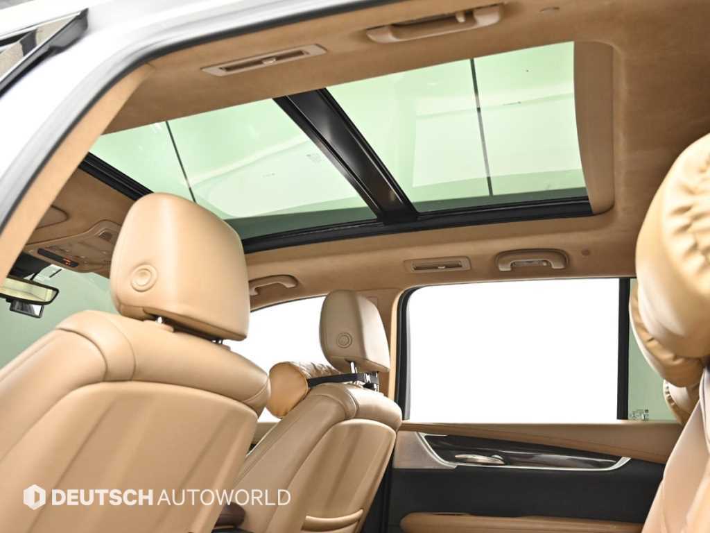 Cadillac XT6 — photo 18