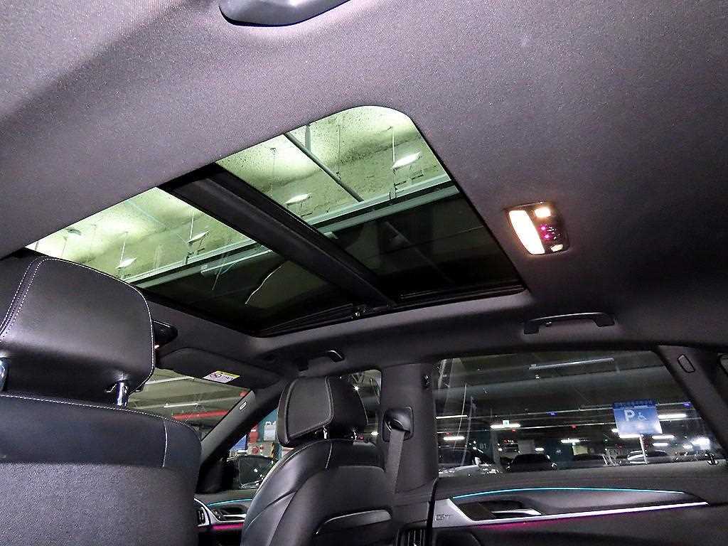 BMW Gran Turismo — photo 15