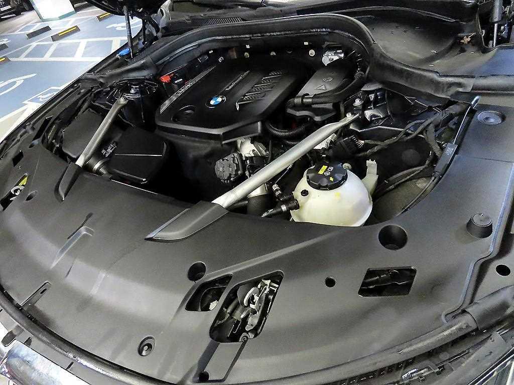 BMW Gran Turismo — photo 19