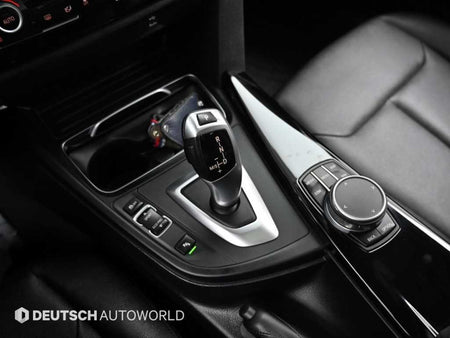 BMW 3-Series — photo 09