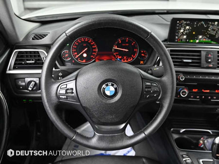 BMW 3-Series — photo 13