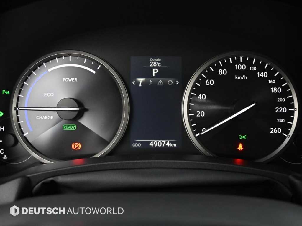Lexus NX — photo 08