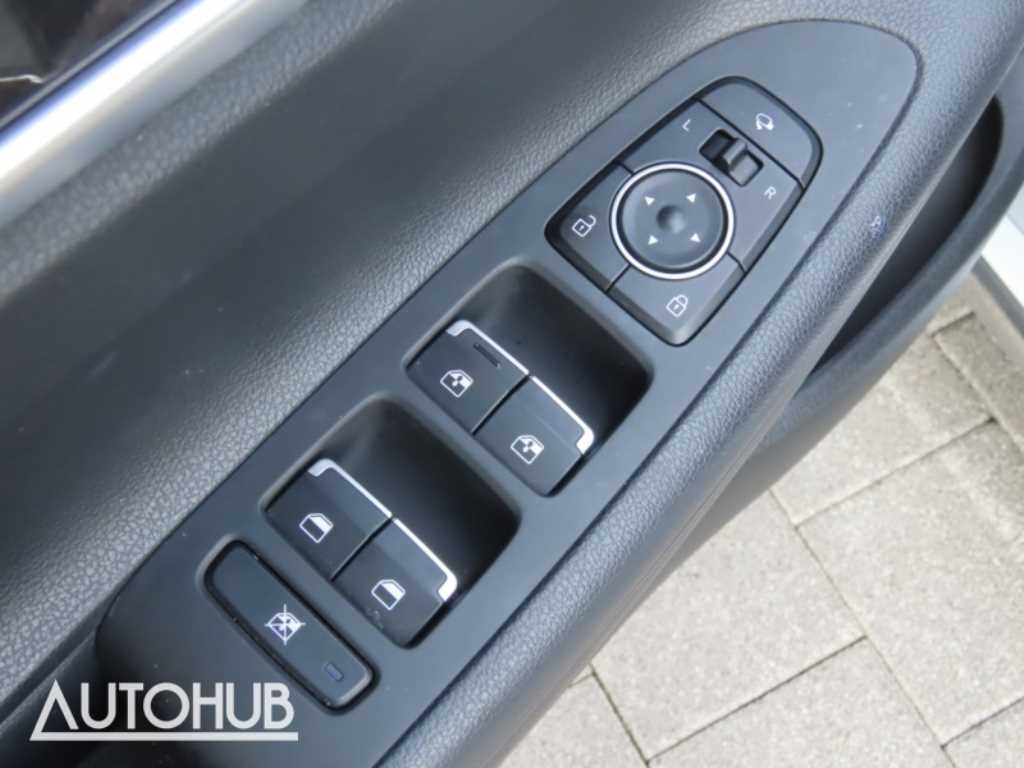 Hyundai Grandeur — photo 13