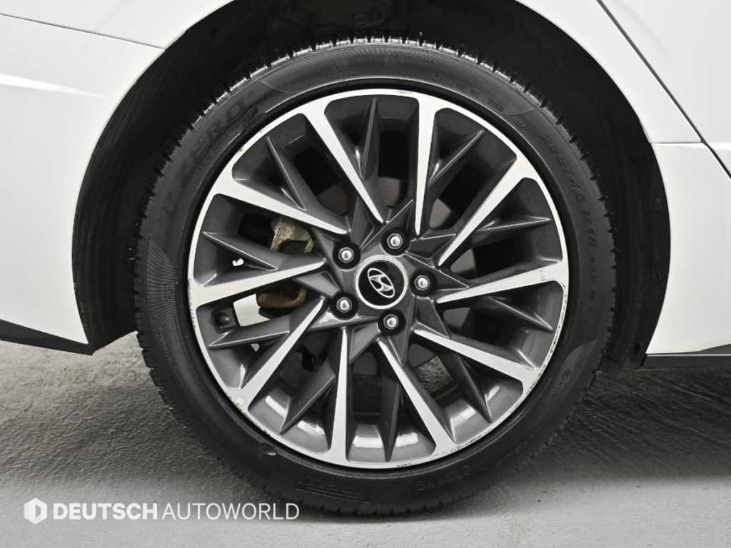 Hyundai Sonata — photo 05