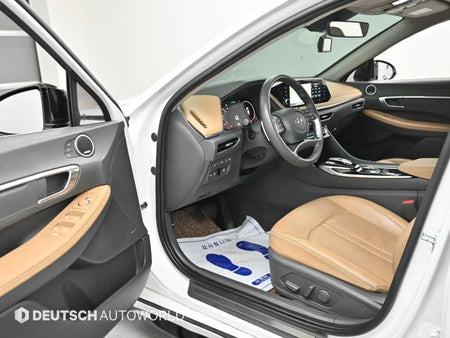 Hyundai Sonata — photo 11