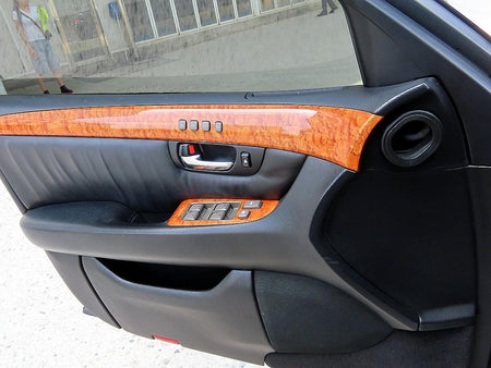 Lexus LS — photo 11