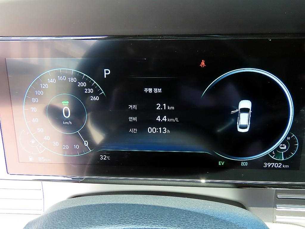 Hyundai Grandeur — photo 09