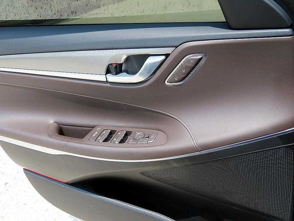 Hyundai Grandeur — photo 12