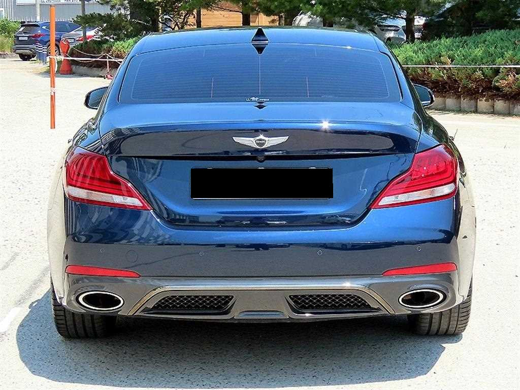 Genesis G70 — photo 04