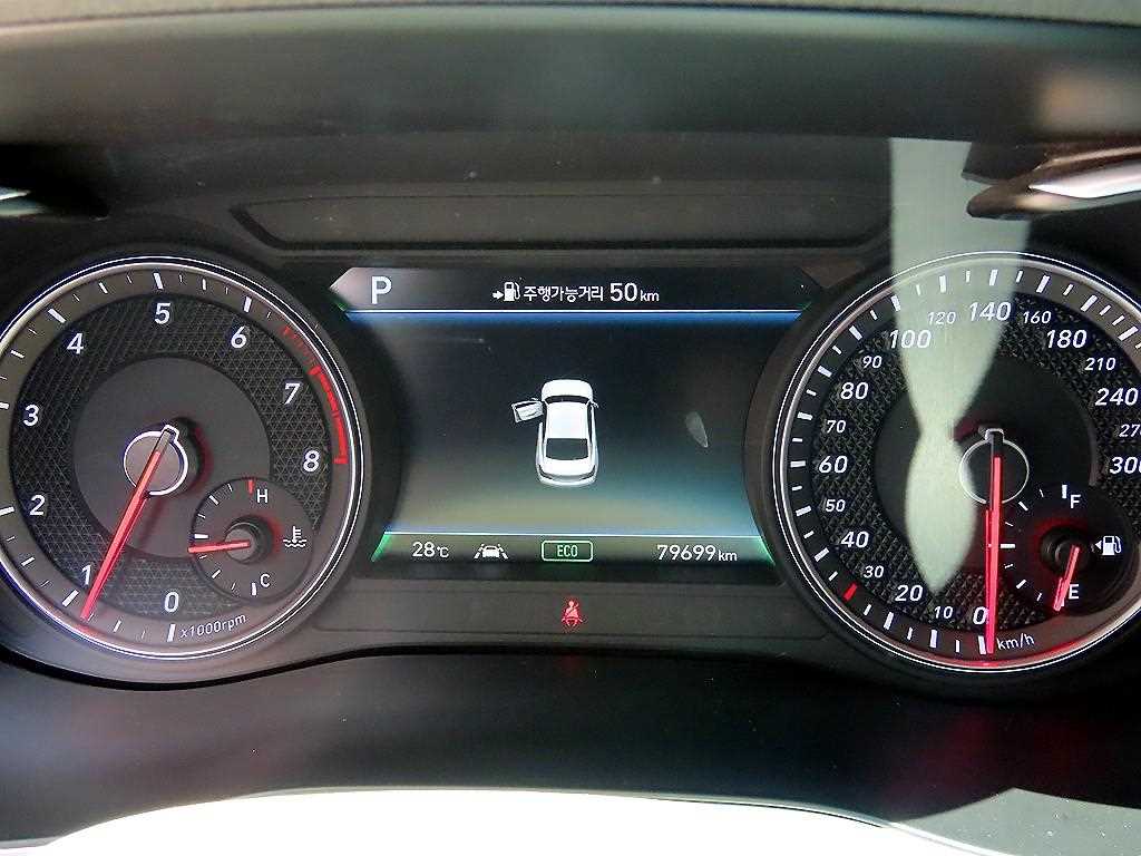 Genesis G70 — photo 09