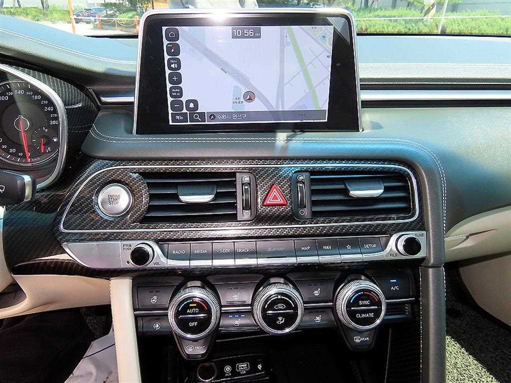 Genesis G70 — photo 14