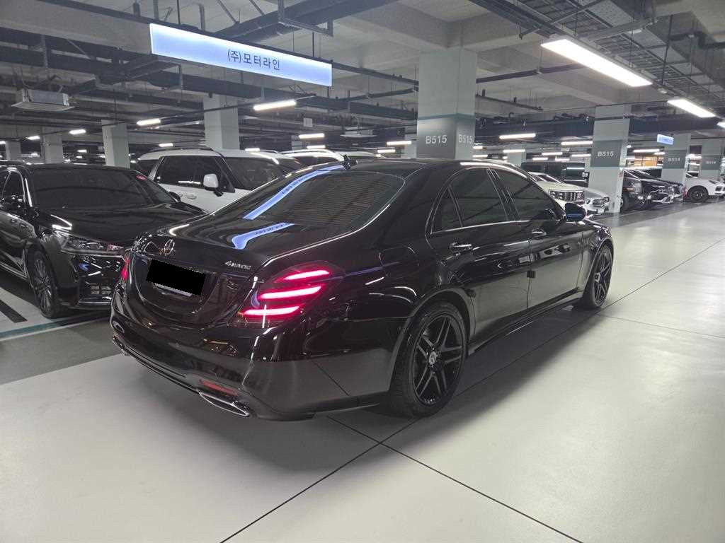 Mercedes-Benz S-Class — photo 06