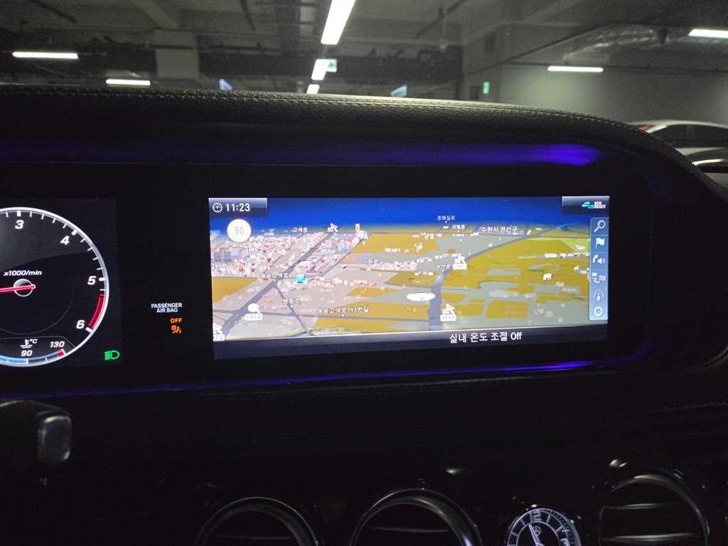Mercedes-Benz S-Class — photo 08