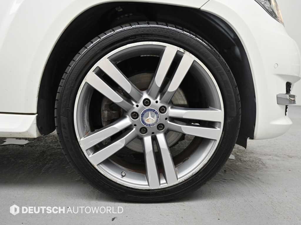 Mercedes-Benz GLK-Class — photo 05