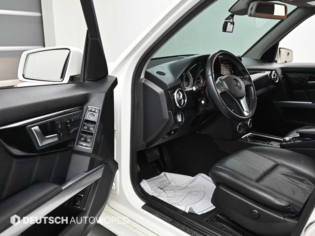 Mercedes-Benz GLK-Class — photo 11