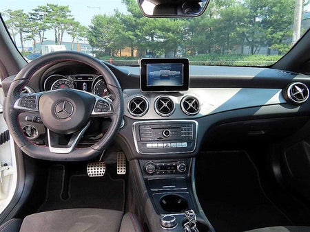 Mercedes-Benz CLA-Class — photo 07