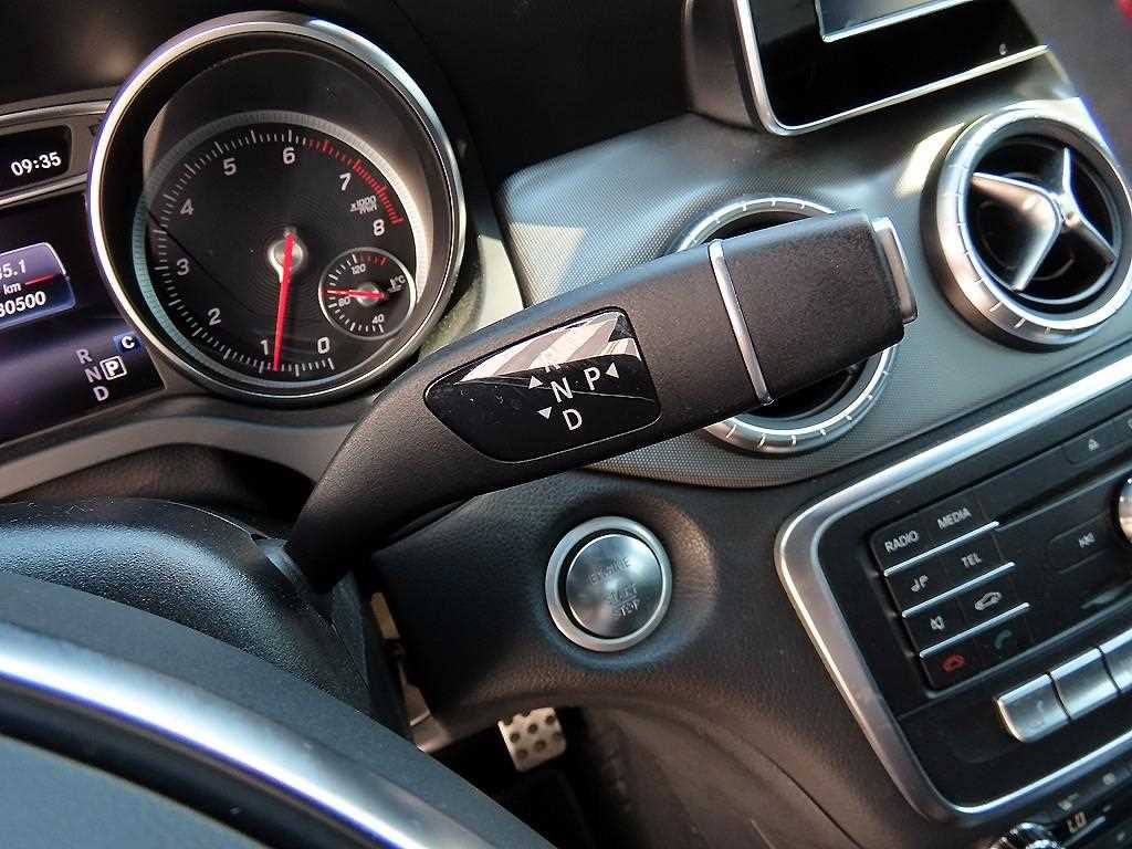 Mercedes-Benz CLA-Class — photo 10
