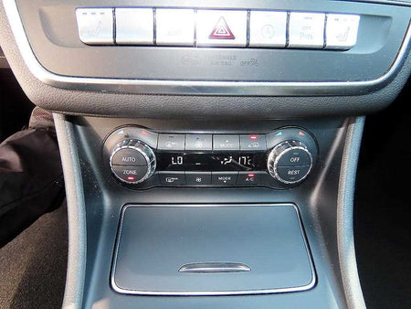 Mercedes-Benz CLA-Class — photo 12