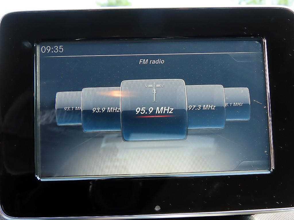 Mercedes-Benz CLA-Class — photo 14