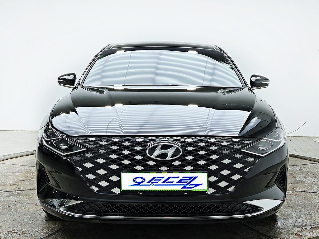 Hyundai Grandeur — photo 01