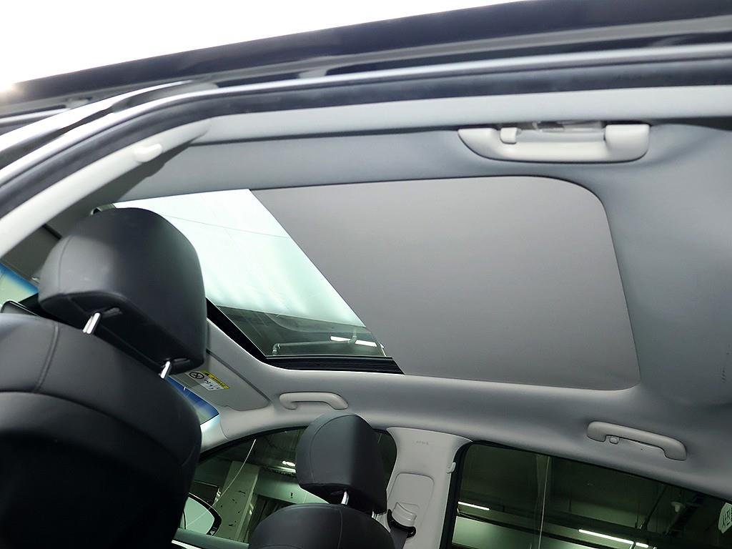 Hyundai Grandeur — photo 17