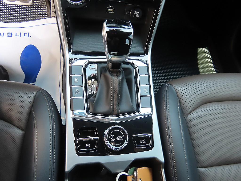 KGM KORANDO — photo 10